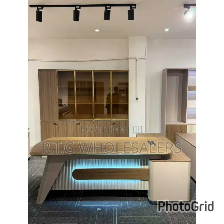 1.8 Metres Bossy Managerial Imported Office Desk Table