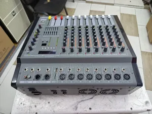 Powered Mixer 8 Channel
