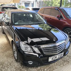 Mercedes-Benz E300 2011 Black