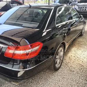 Mercedes-Benz E300 2011 Black