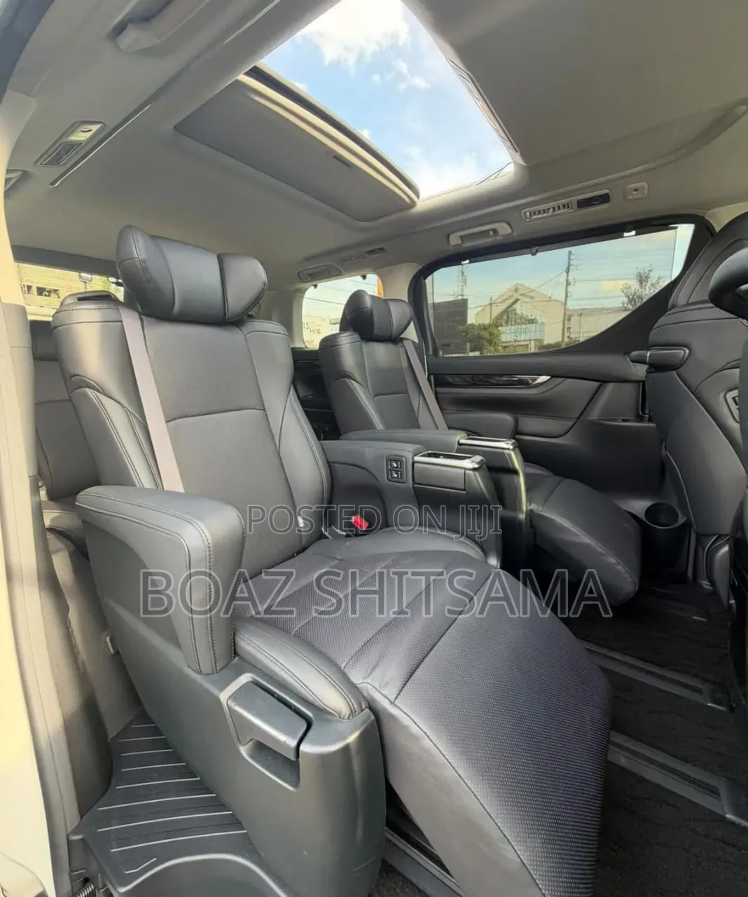 Toyota Alphard 2019 White