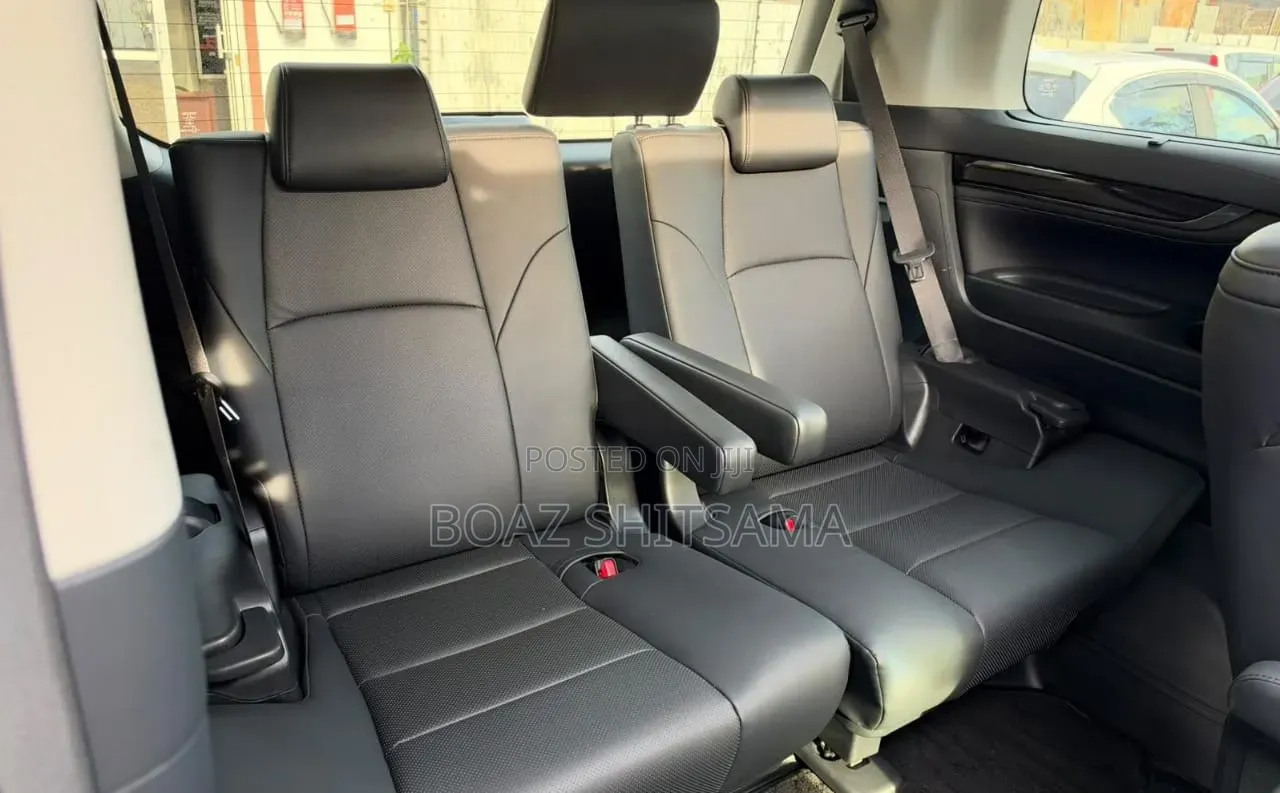 Toyota Alphard 2019 White