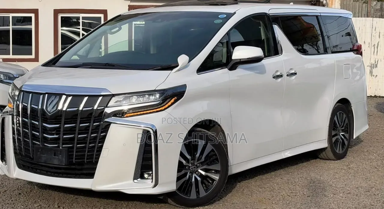 Toyota Alphard 2019 White