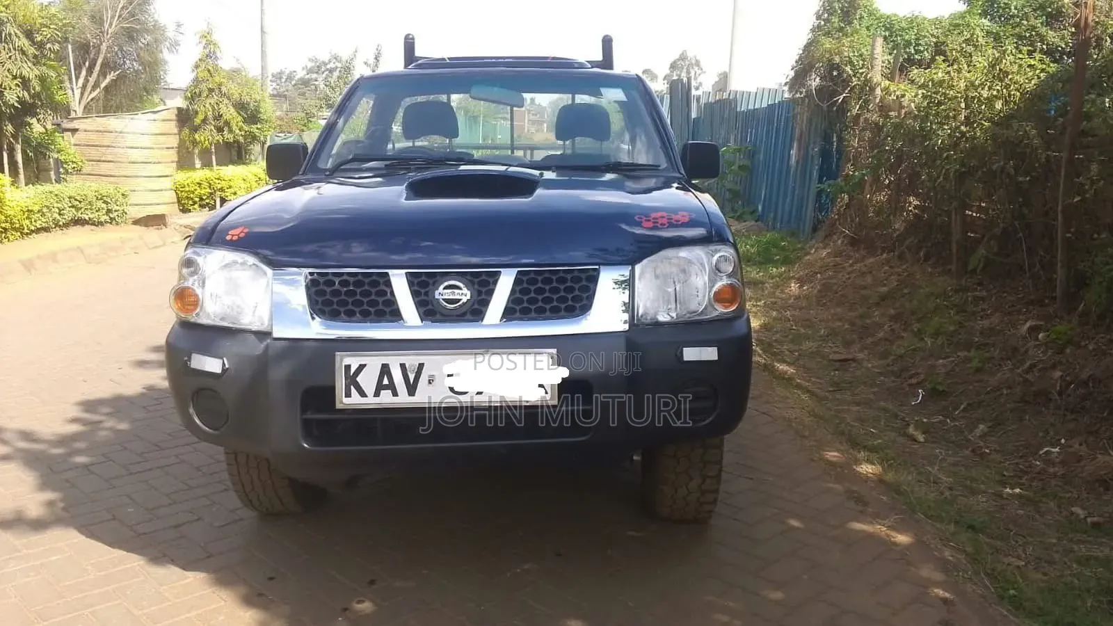 Nissan Hardbody 2009 Blue