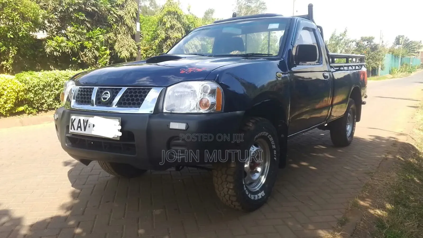 Nissan Hardbody 2009 Blue