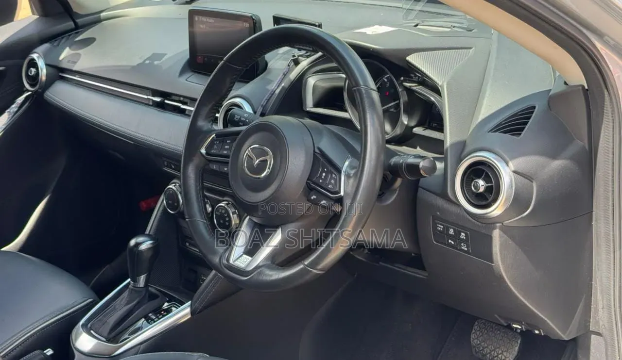 Mazda Demio 2019 Silver