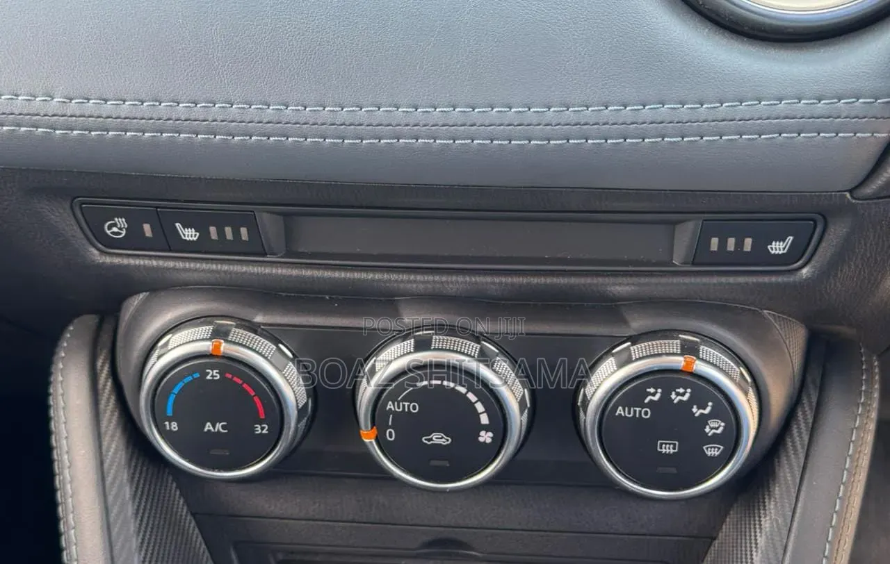 Mazda Demio 2019 Silver