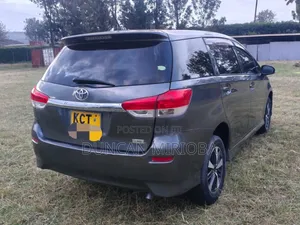 Toyota Wish 2011 Gray