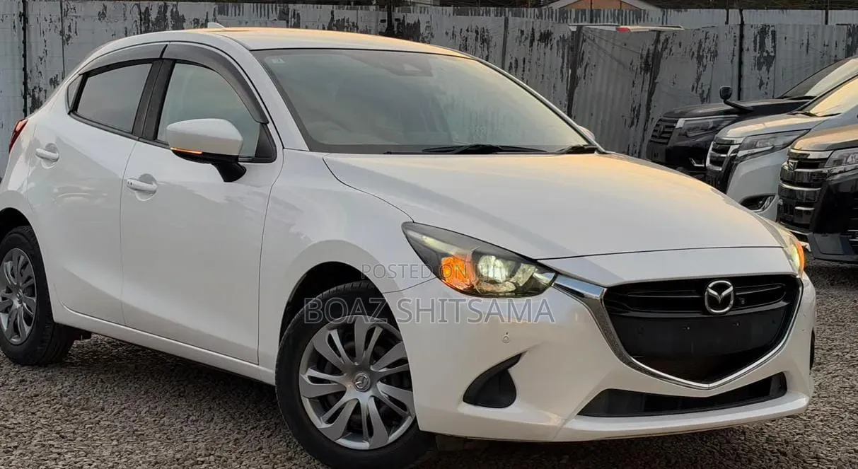 Mazda Demio 2019 White
