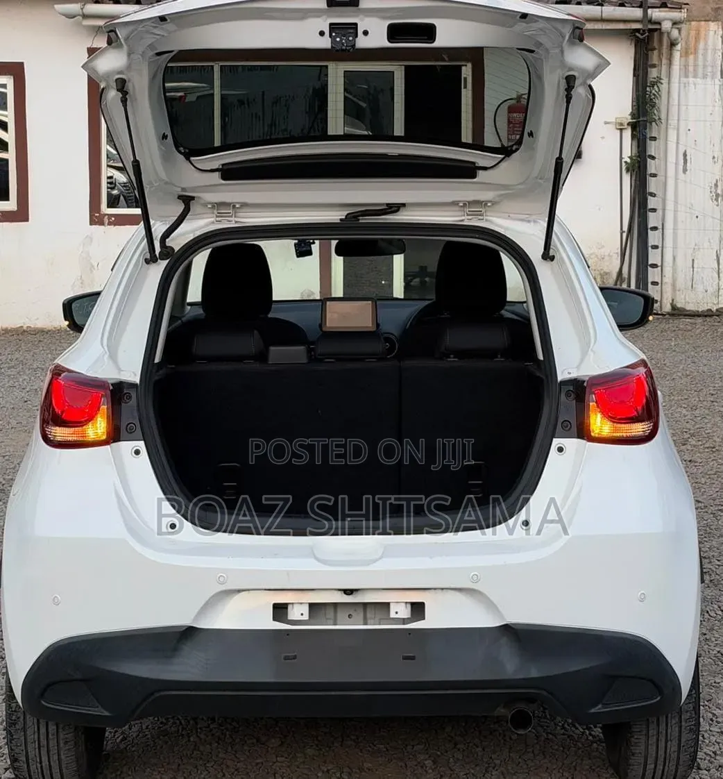 Mazda Demio 2019 White