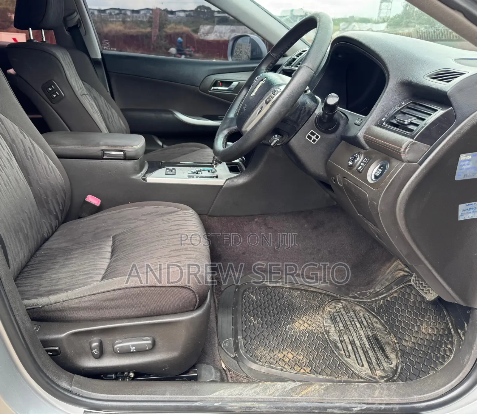 Toyota Crown 2012 Silver