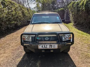 Nissan Hardbody 3000TD Hi-Rider 2007 Gold