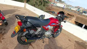 TVS HLX 125 2026 Red