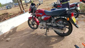 TVS HLX 125 2026 Red