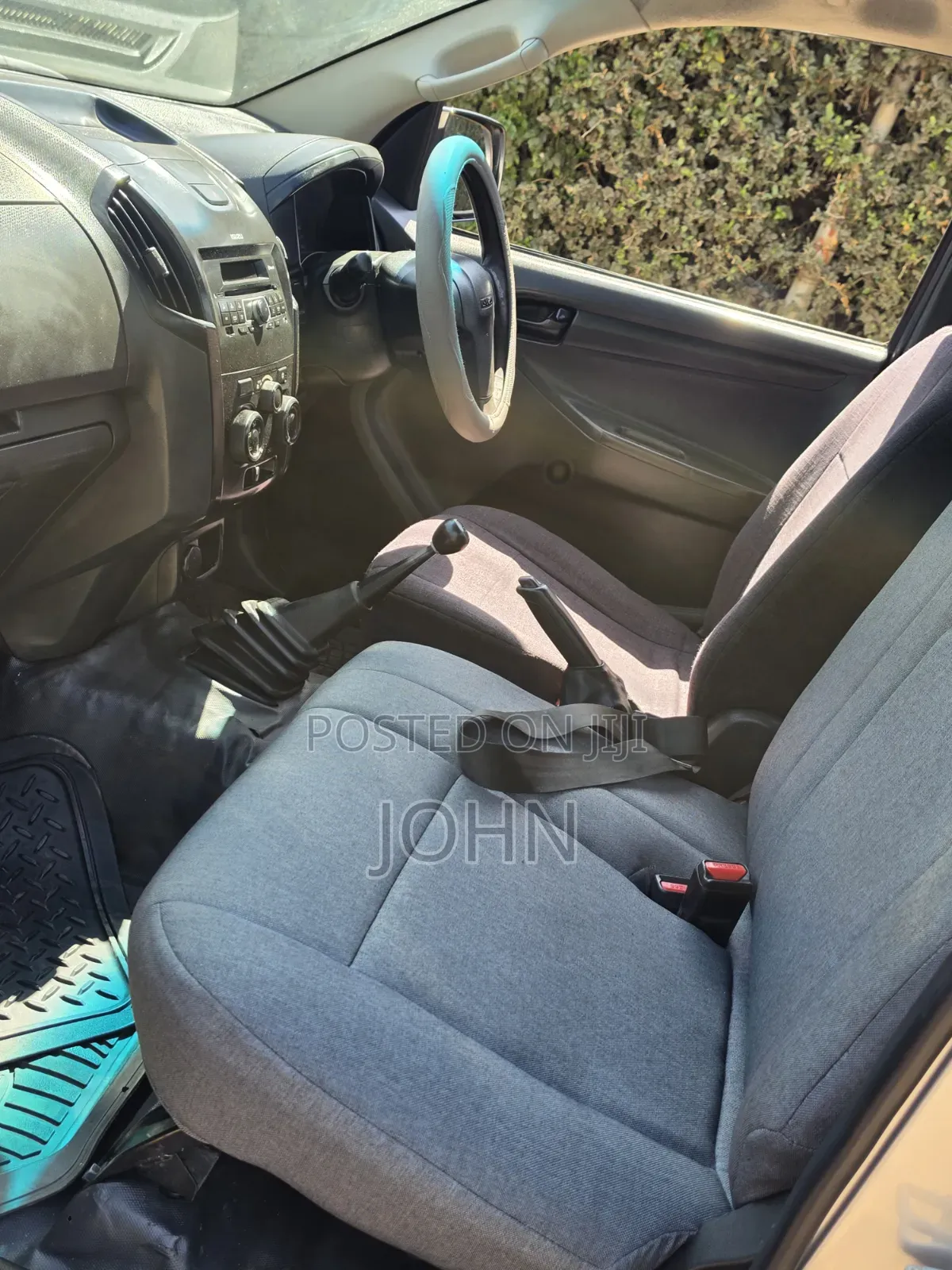Isuzu D-MAX 2018 Silver