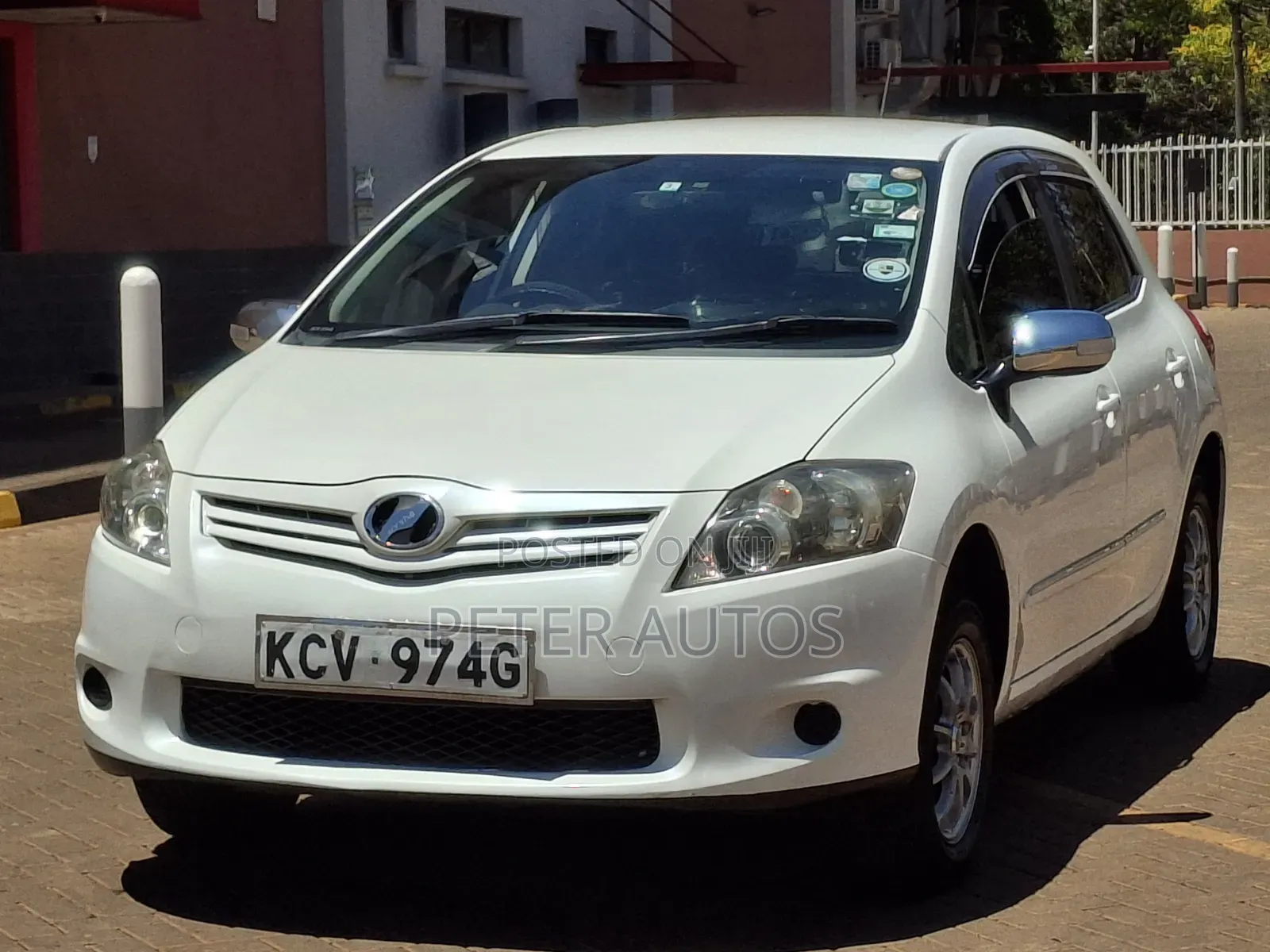 Toyota Auris 2012 White