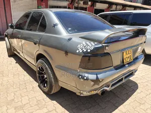 Mitsubishi Galant 2000 Silver