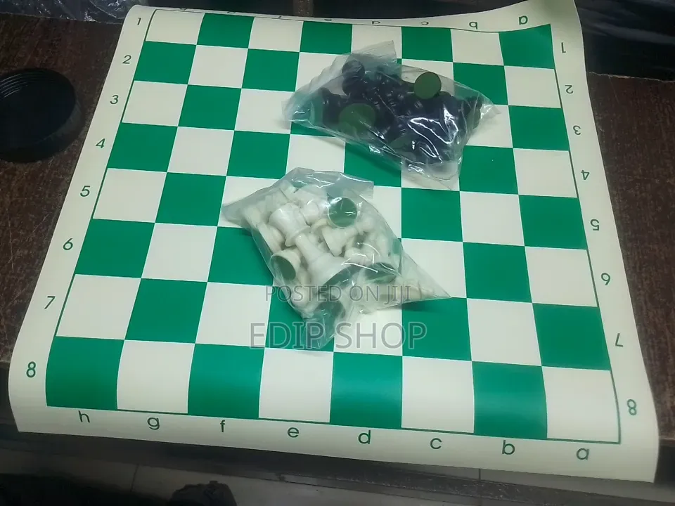 Portable Chess Mat