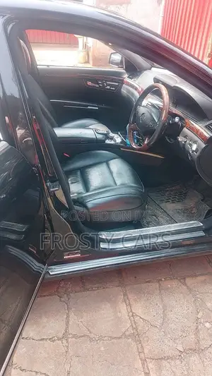 Mercedes-Benz S-Class S 500 BlueEFFICIENCY (W221) 2012 Black