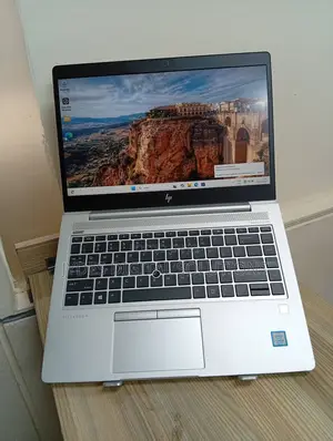 Laptop HP EliteBook 840 G5 8GB Intel Core i5 SSD 256GB