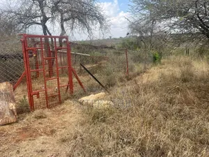 Kajiado 5ac for Sale Along the Kajiado-Emali Road