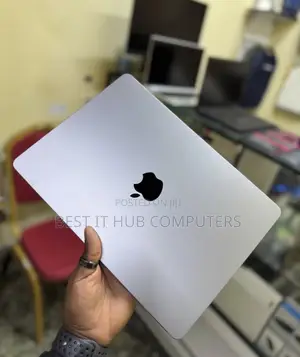 Laptop Apple MacBook Pro 2022 M2 16GB Intel Core M2 SSD 512GB