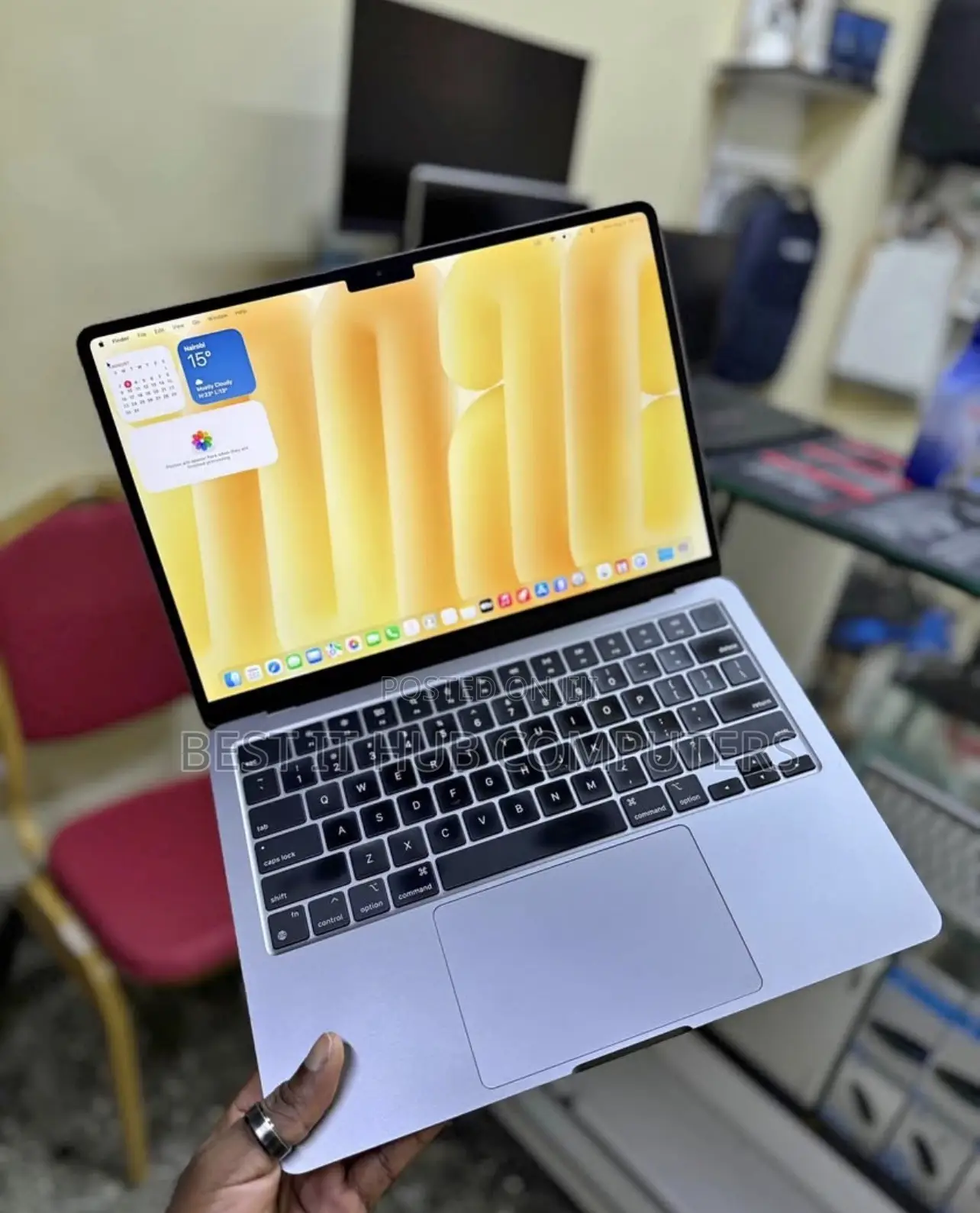Laptop Apple MacBook Pro 2022 M2 16GB Intel Core M2 SSD 512GB