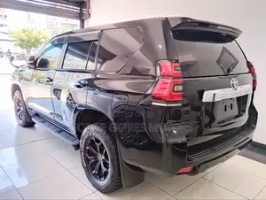 Toyota Land Cruiser Prado 2.8 2019 Black