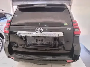 Toyota Land Cruiser Prado 2.8 2019 Black