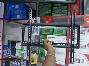 TV Wall Mount Bracket Suitable for 26"-63" TV's