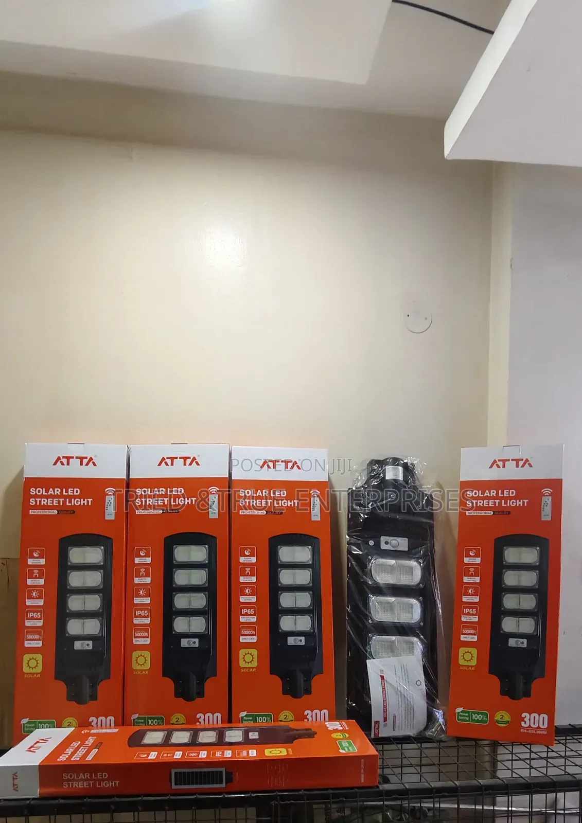 300Watts Solar Streetlights