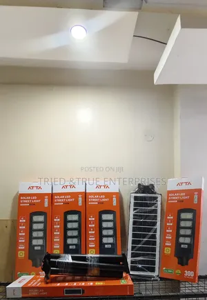 300Watts Solar Streetlights