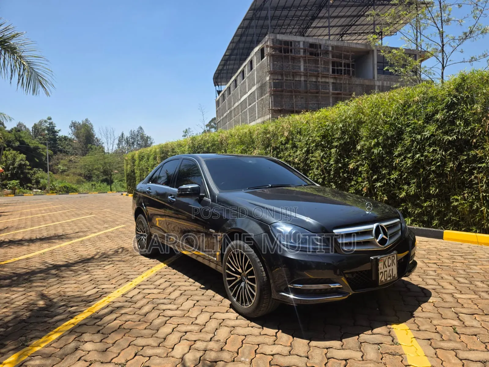 Mercedes-Benz C200 2011 Black
