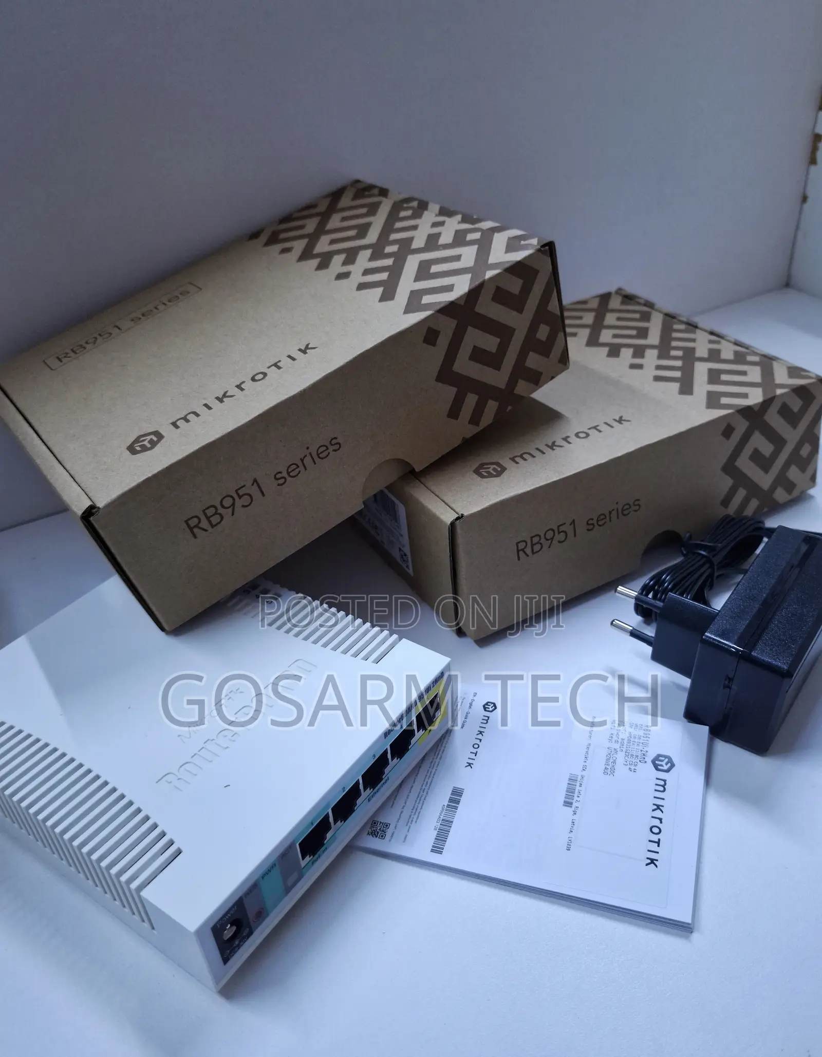 MikroTik RB951Ui-2HnD High-Power Wireless Access Point Router