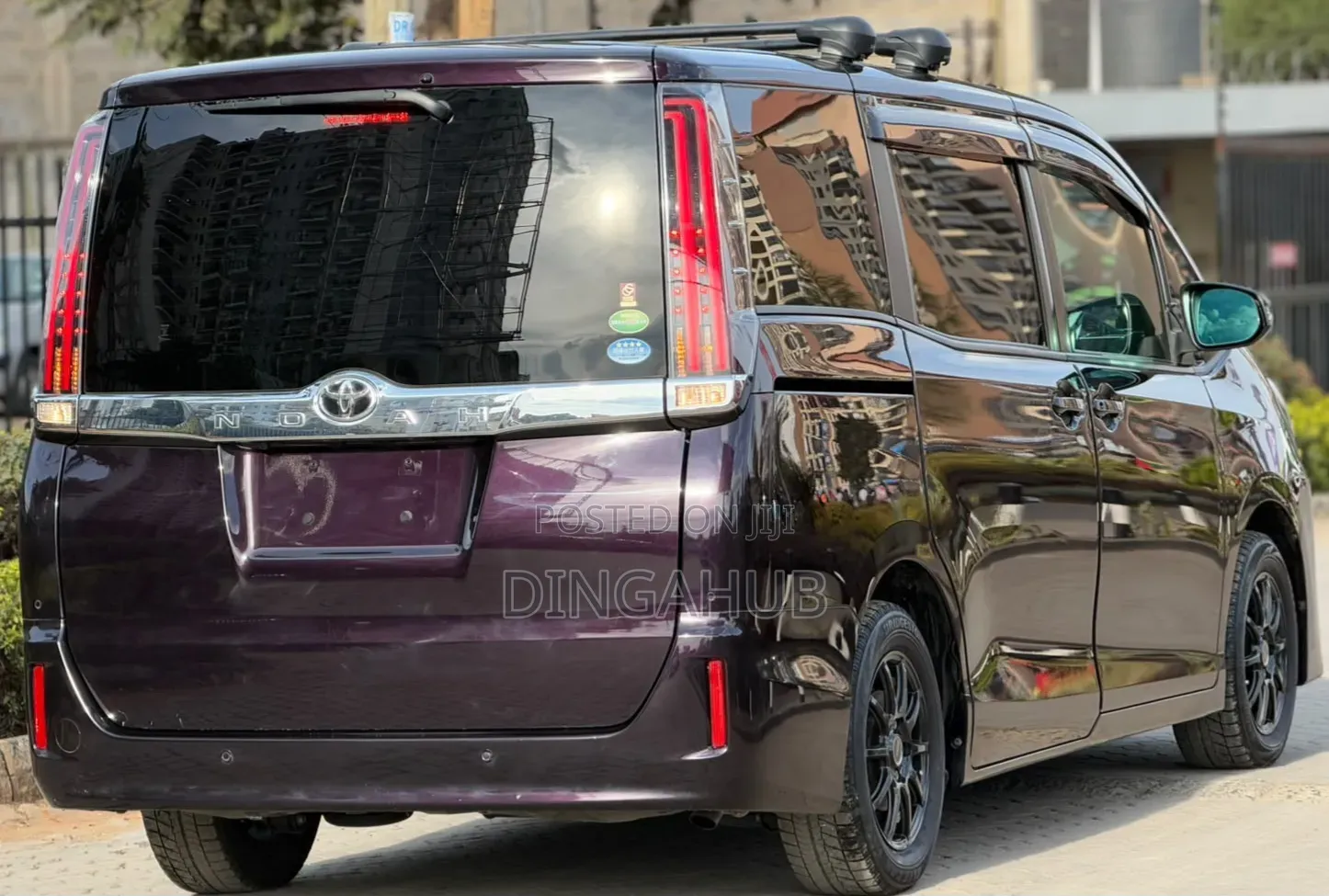Toyota Noah 2019 Maroon