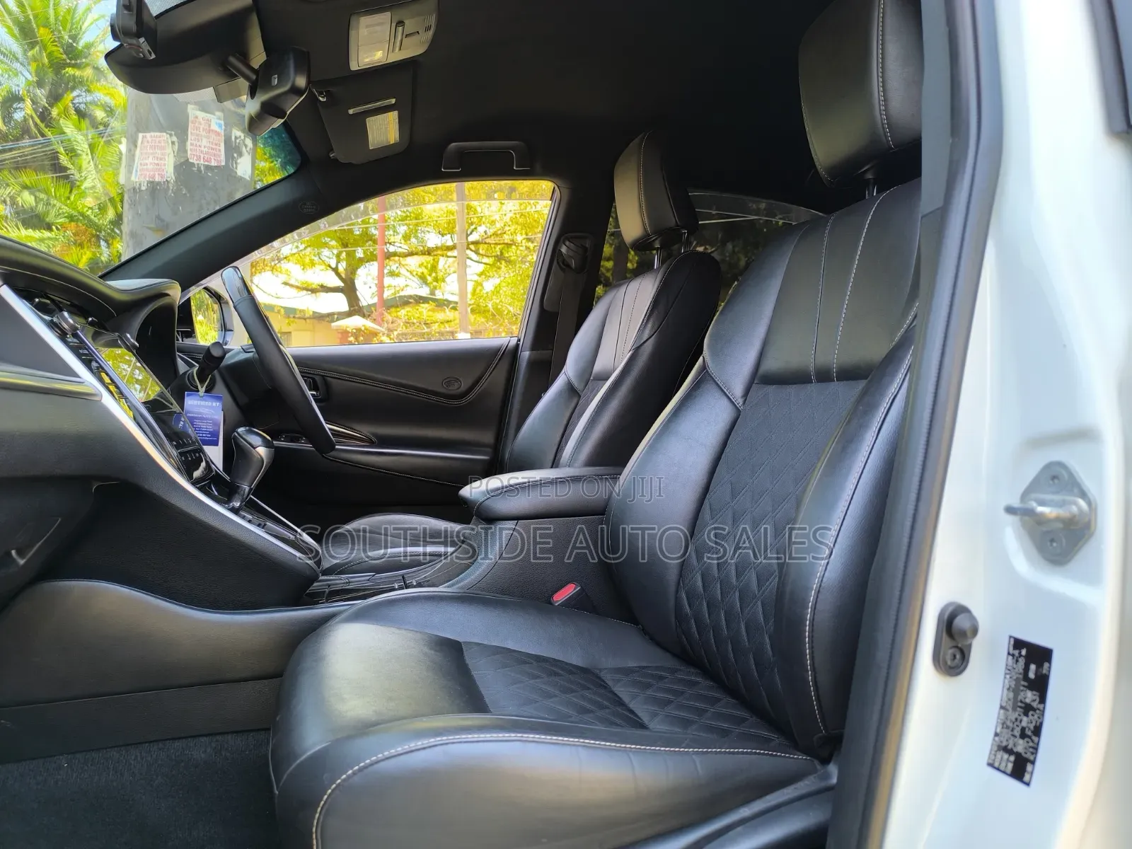 Toyota Harrier 2.0 2017 White