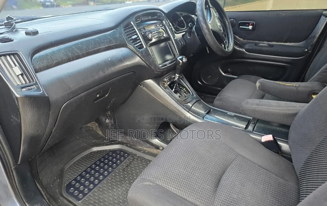 Toyota Kluger 2005 Gray