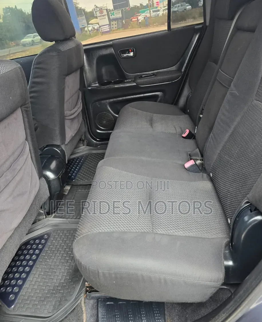 Toyota Kluger 2005 Gray