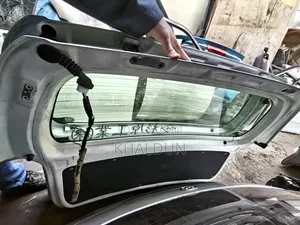 Tailgate Boot Probox