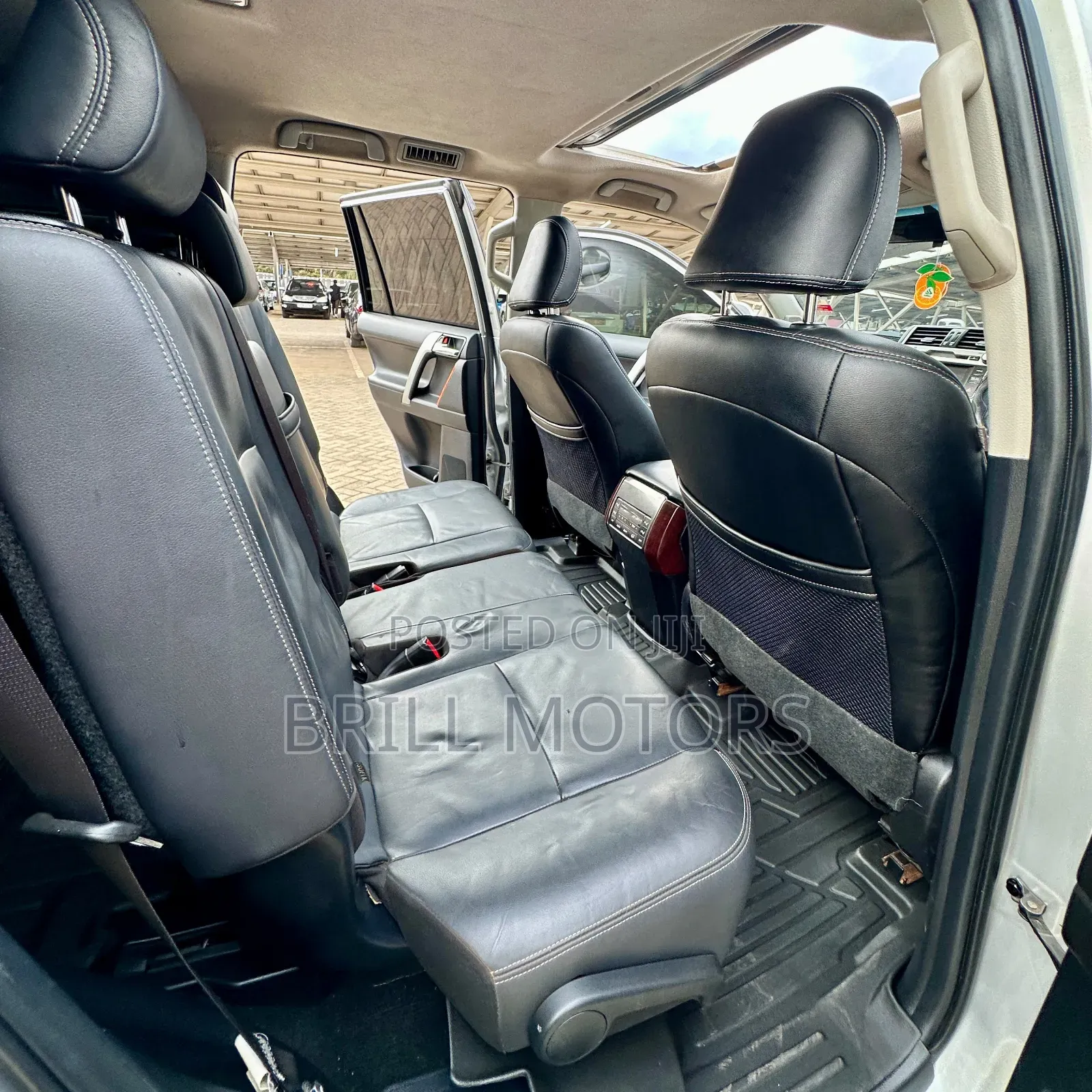 Toyota Land Cruiser Prado 2.8 2017 Silver