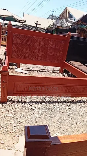 Bed Size 6by6 Mahogany