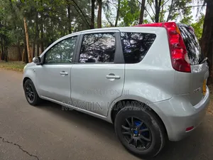 Nissan Note 2012 Silver