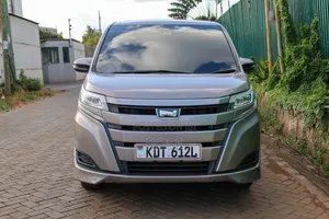 Toyota Noah 2018 Gray