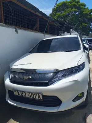 Toyota Harrier 2.0 4WD 2016 Black