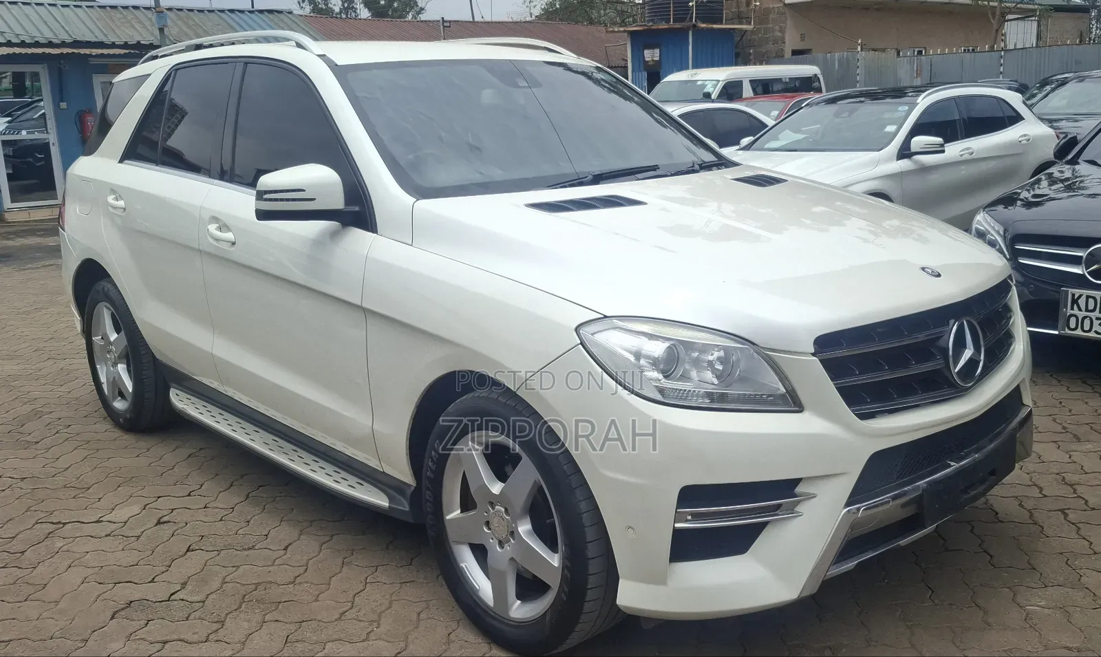 Mercedes-Benz M Class 2013 White