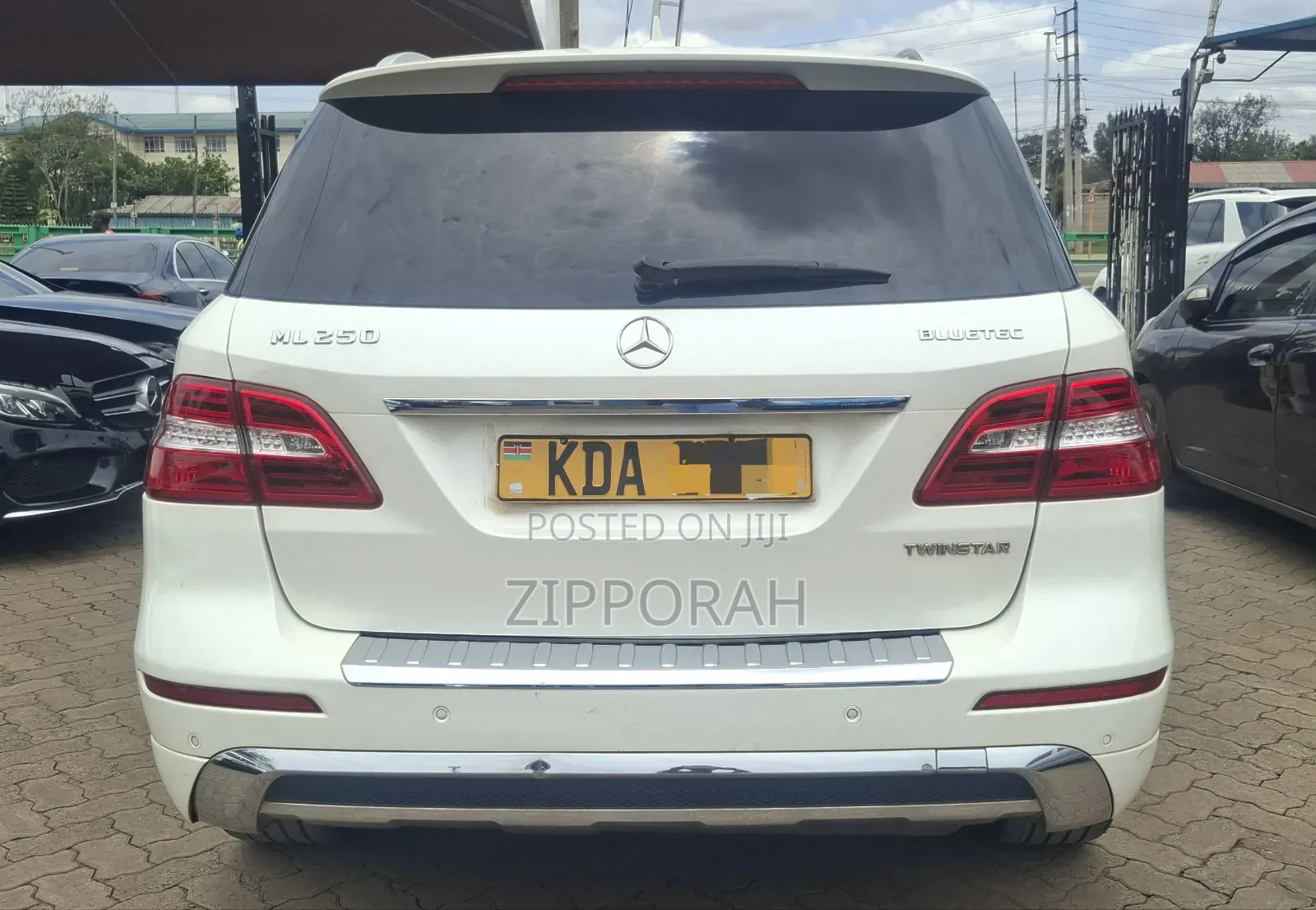 Mercedes-Benz M Class 2013 White