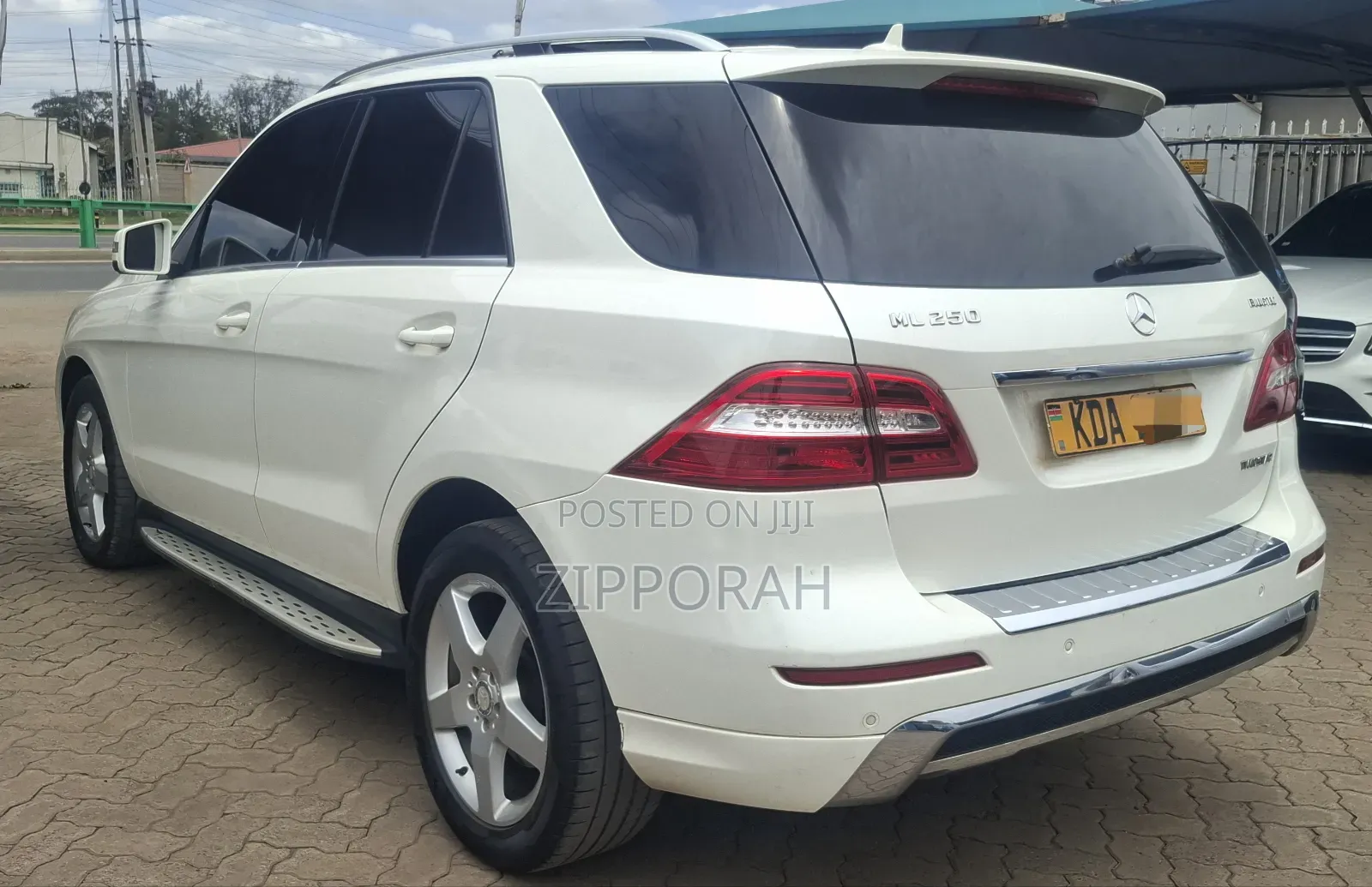 Mercedes-Benz M Class 2013 White