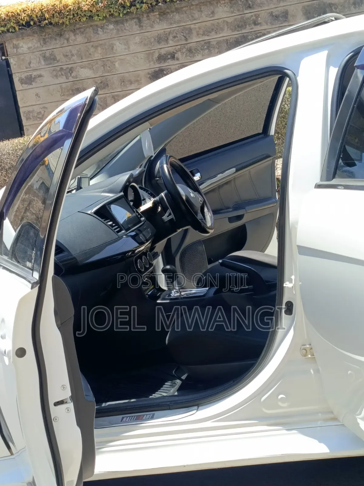 Mitsubishi Galant 2015 White