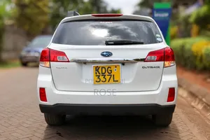 Subaru Outback 2015 White
