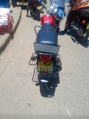 TVS HLX 125 2025 Red